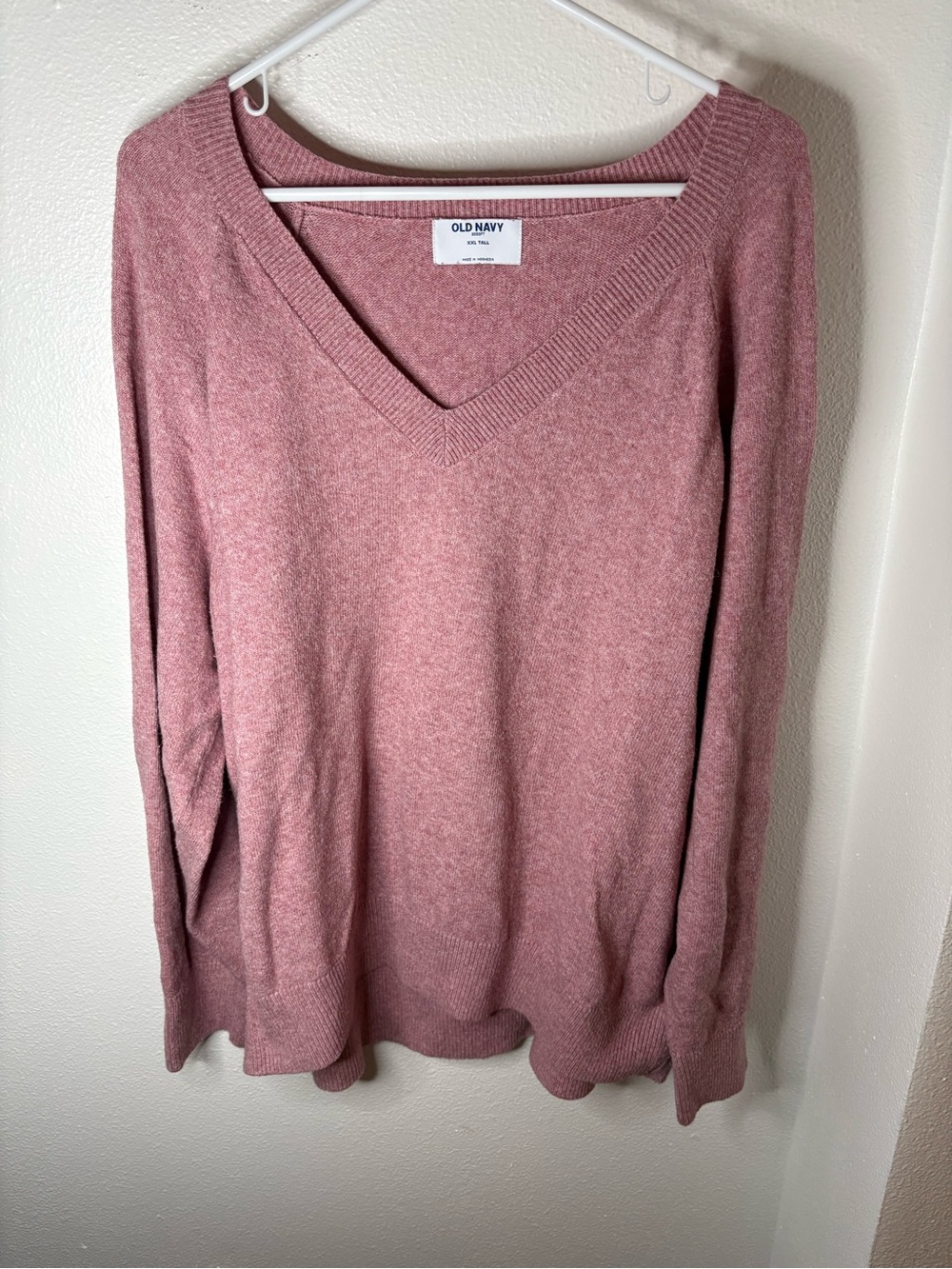 Old Navy Women's Rose Pink V-Neck Sweater - XXLT